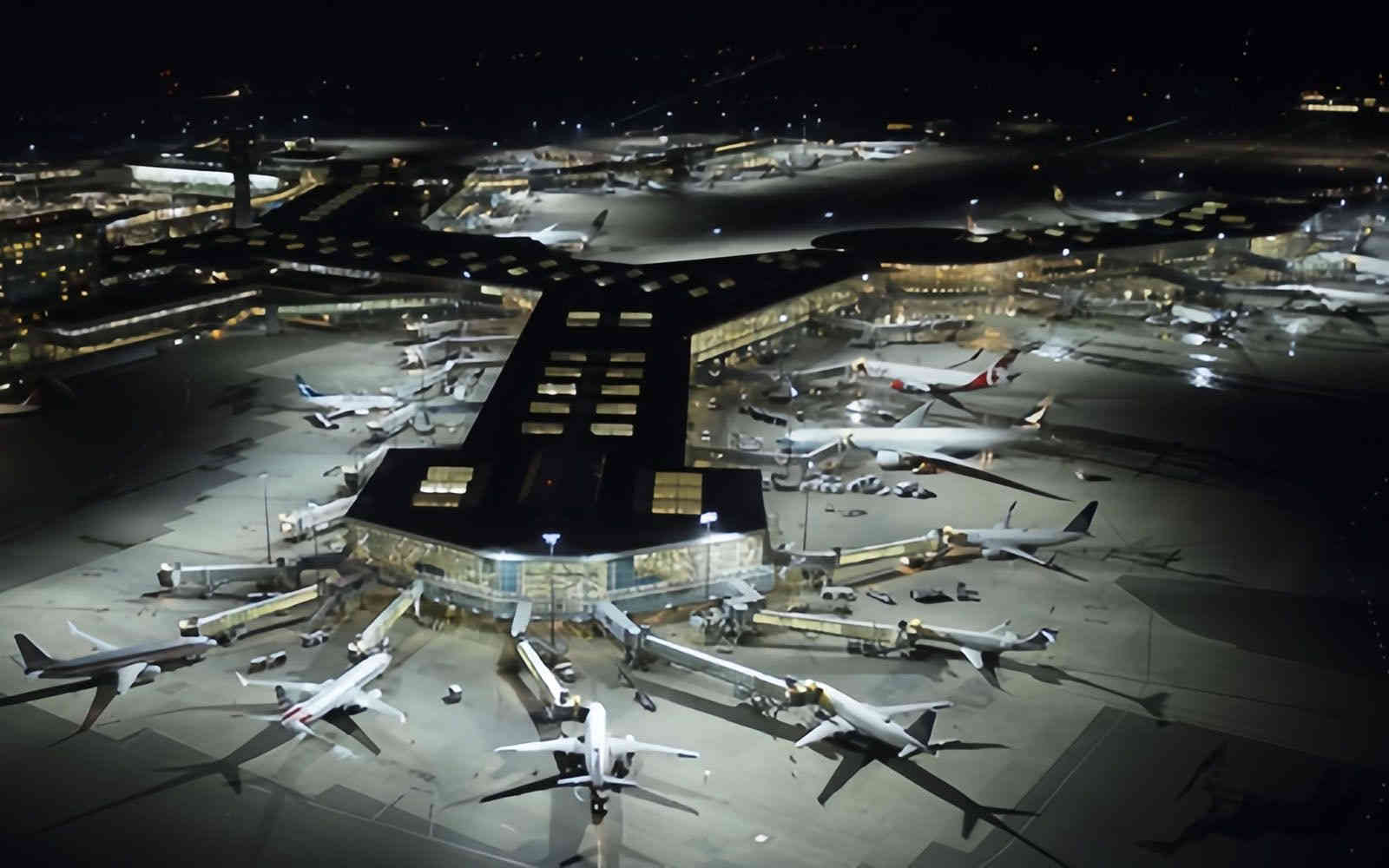 LED High Mast Light installed in Airport LED High Mast Light installed in Airport
