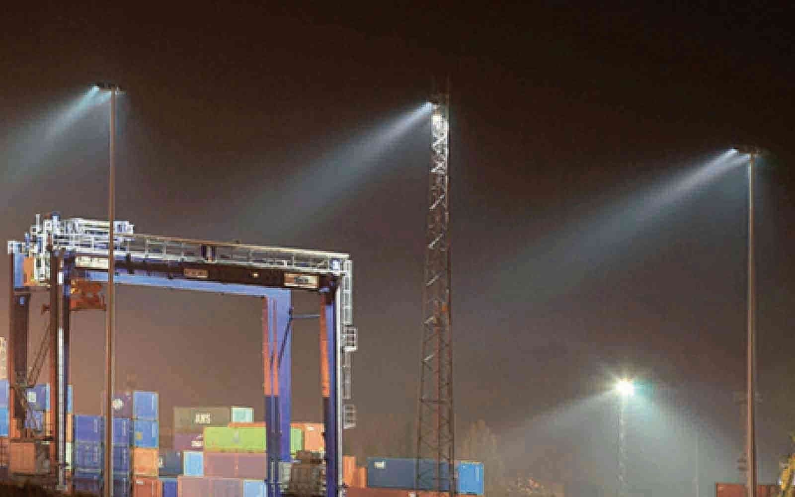 LED High Mast Light installed in Wharf LED High Mast Light installed in Wharf